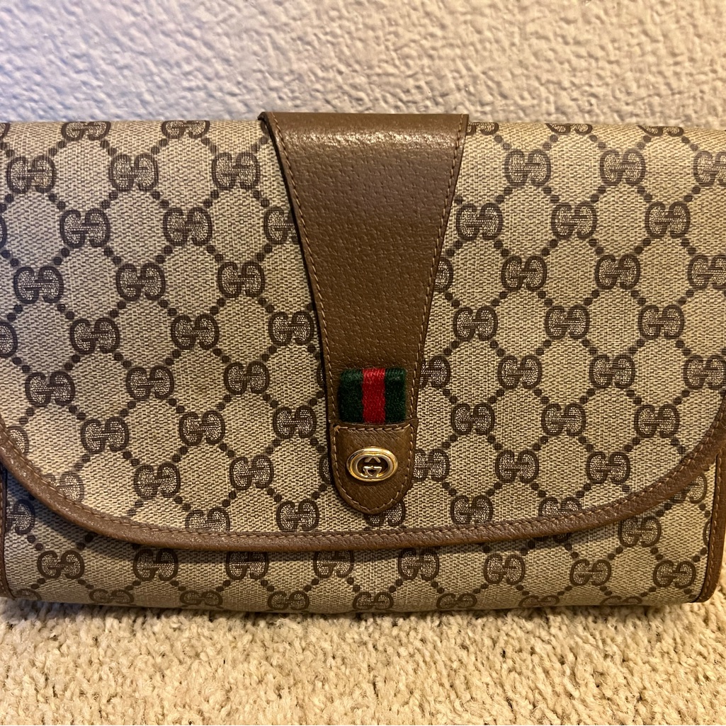 Authentic Gucci Gg Supreme Web Sherry Line Clutch, Excellent Condition